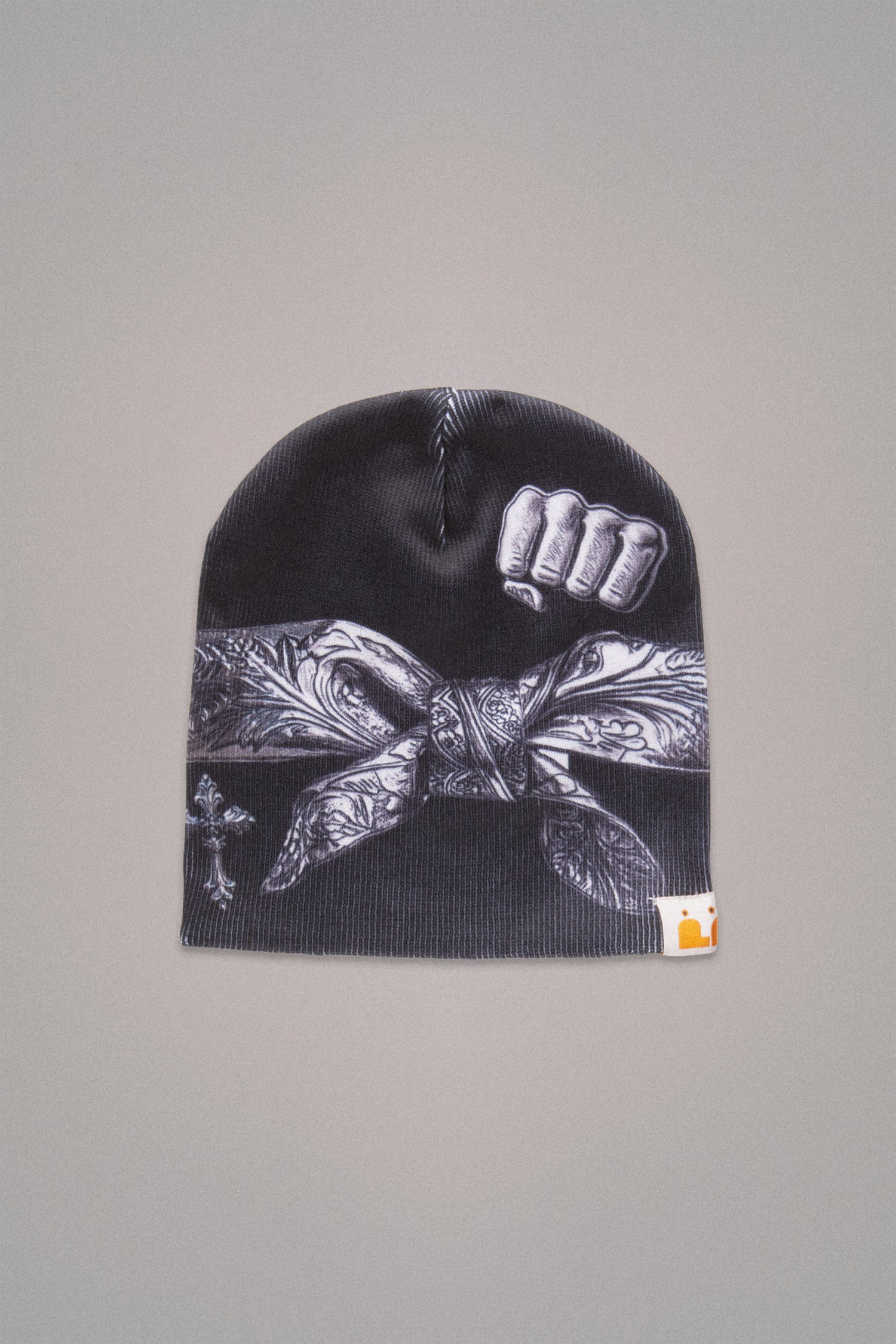 PIN BEANIE // BLACK