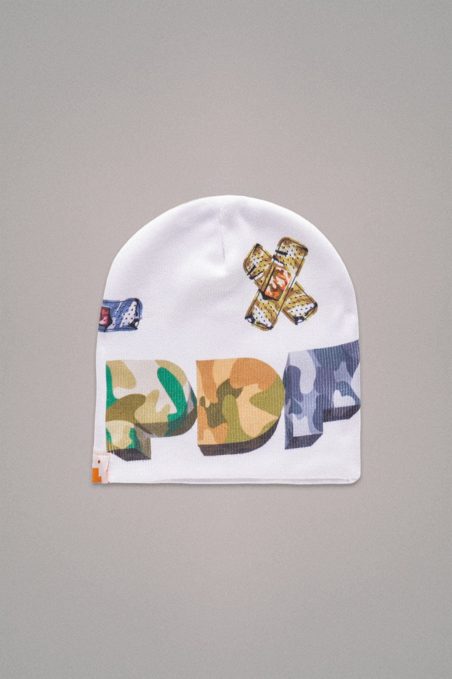 BAND BEANIE // WHITE