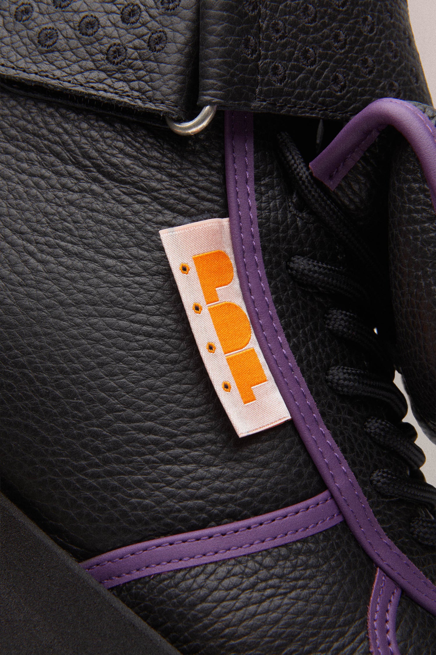 PDF STELLA HIGH // BLACK PURPLE