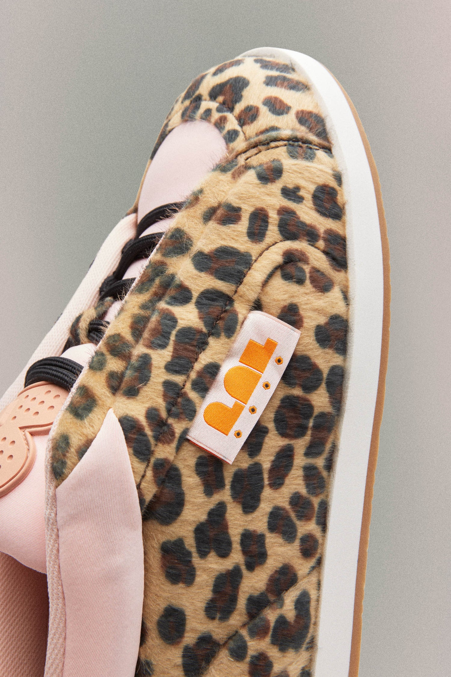 SK8 PONY // PINK PONY