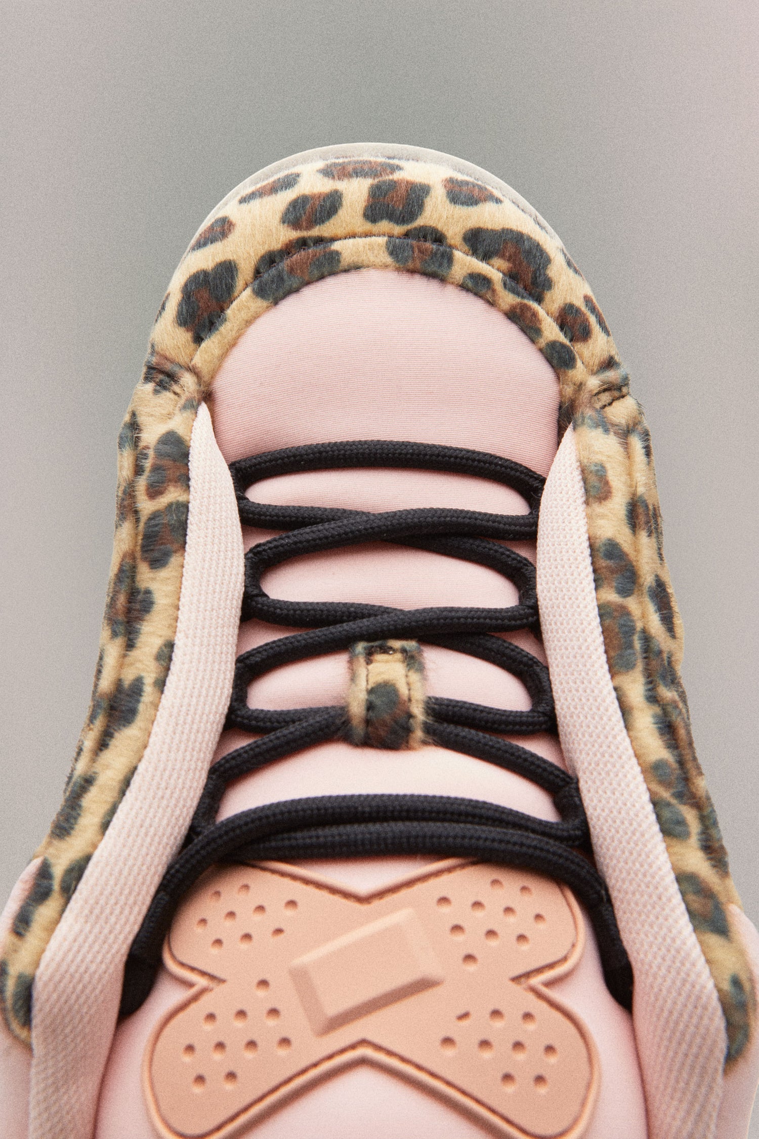 SK8 PONY // PINK PONY