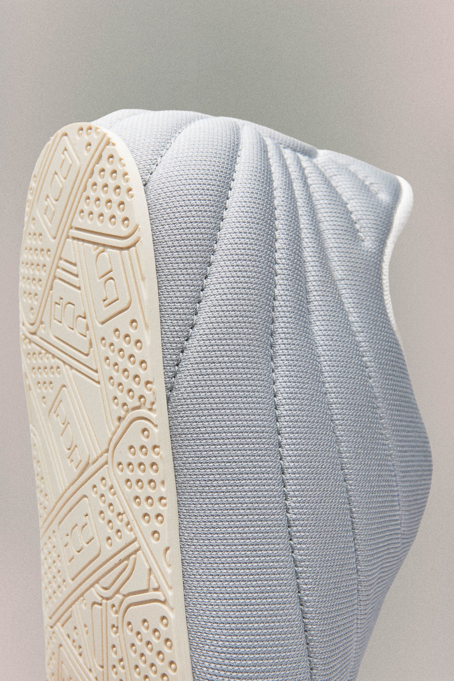 NUVOLA 2.0 // LIGHT GREY