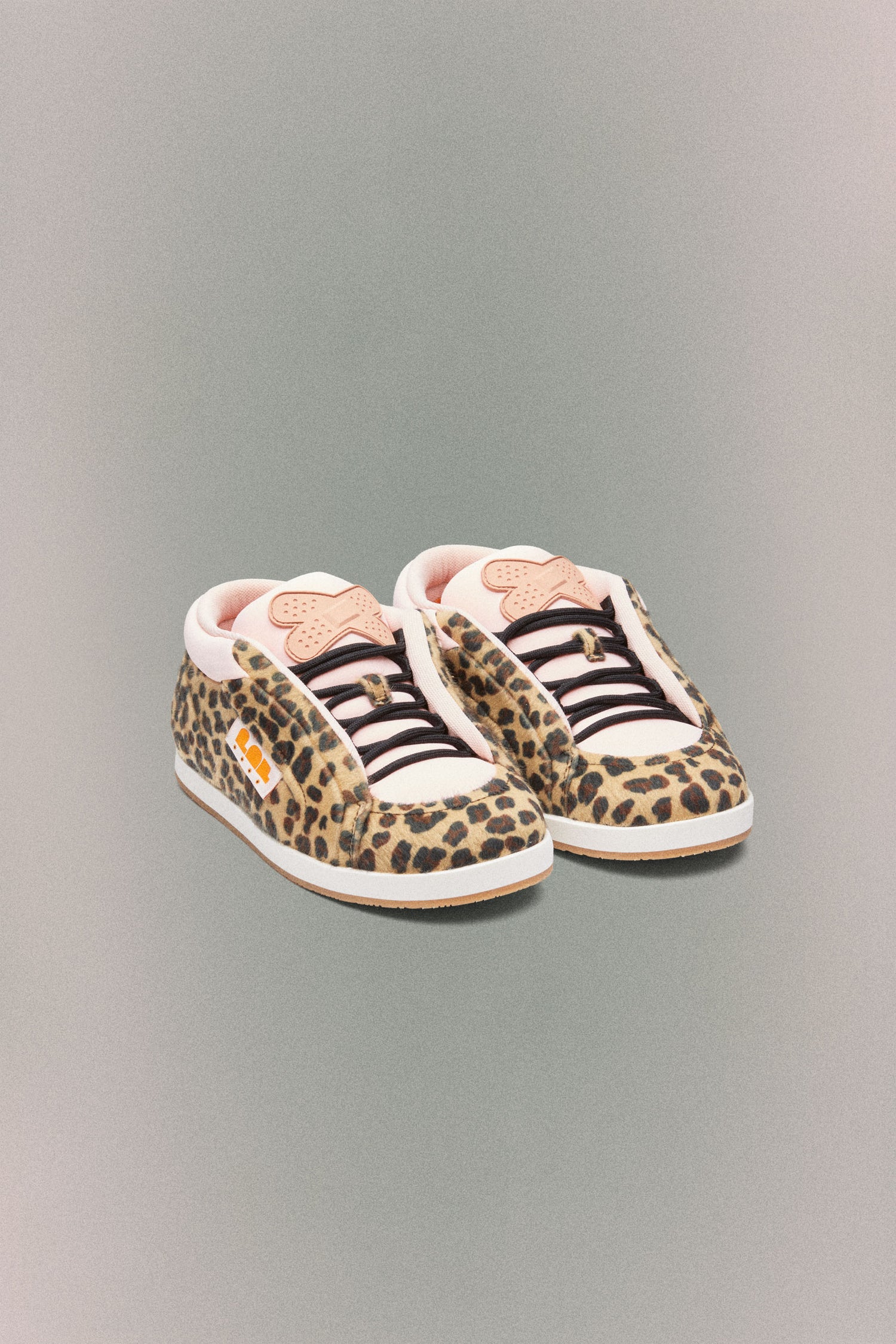 SK8 PONY // PINK PONY