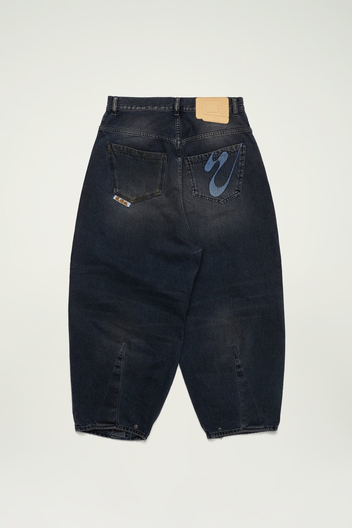 THE NEW LEGGENDA JEAN // BLUE PLASTER