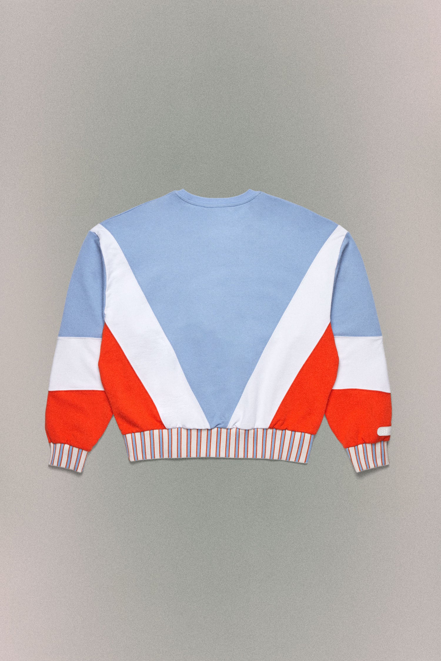 CREW NECK B // LIGHT BLUE
