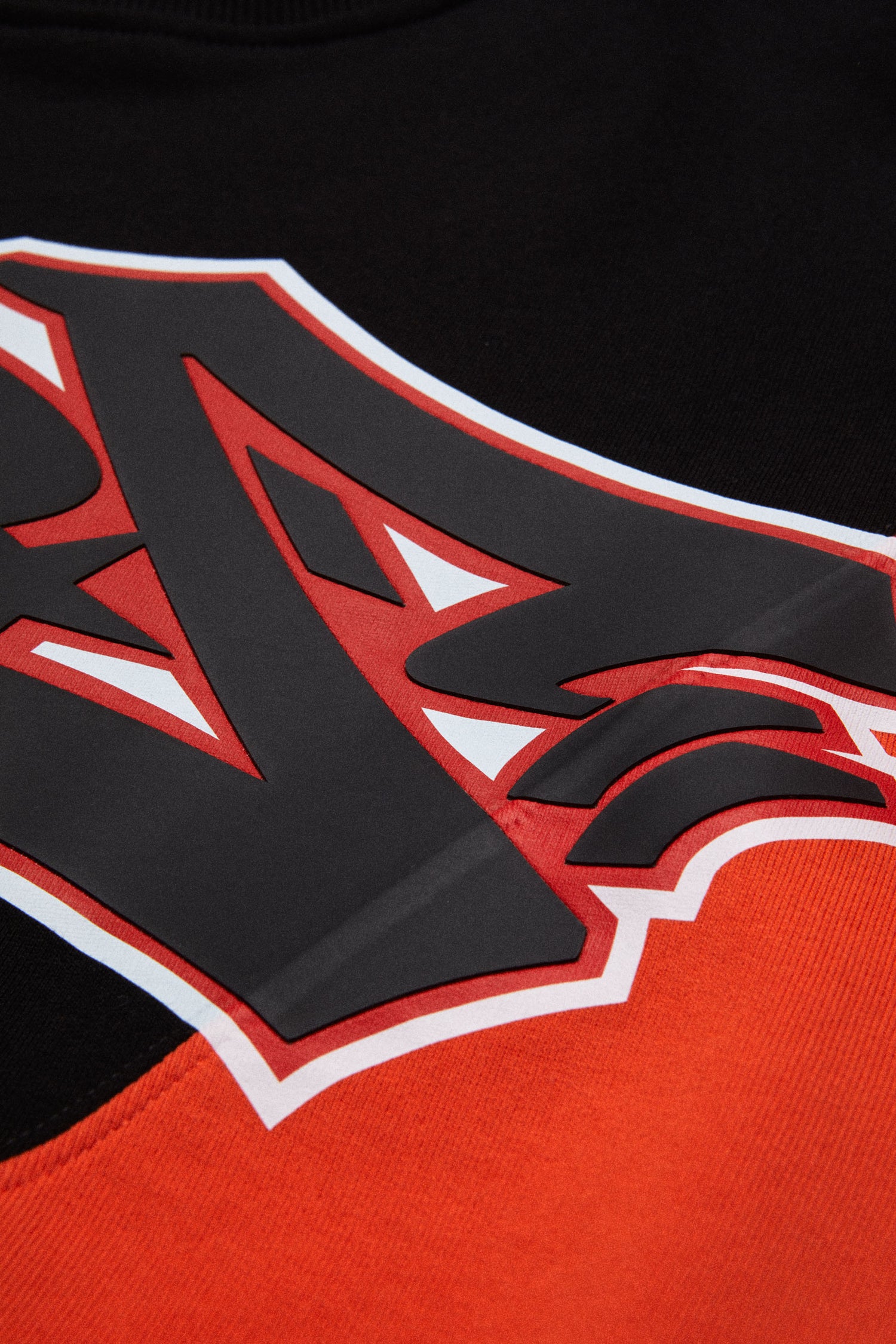 CREW NECK A // BLACK