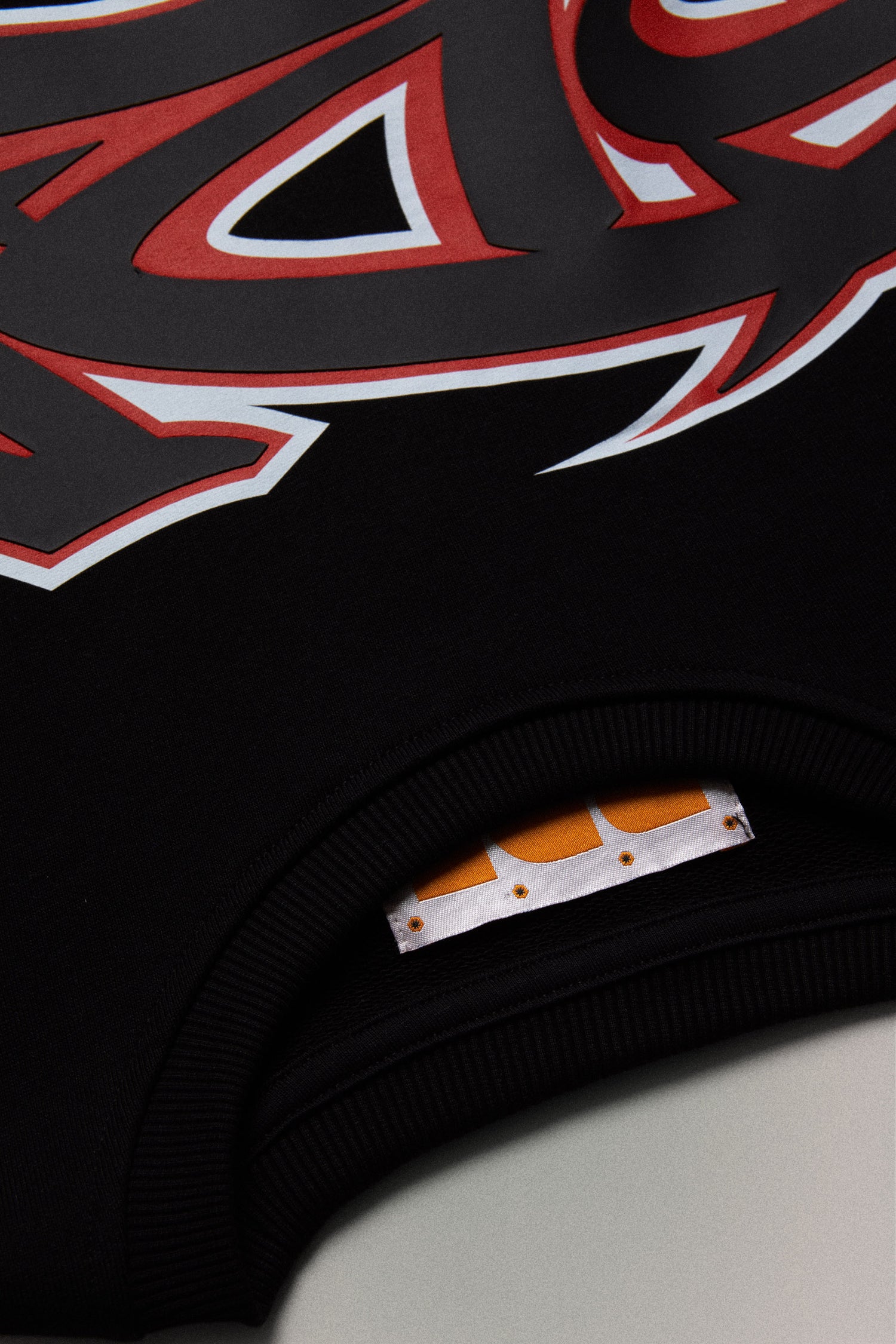 CREW NECK A // BLACK