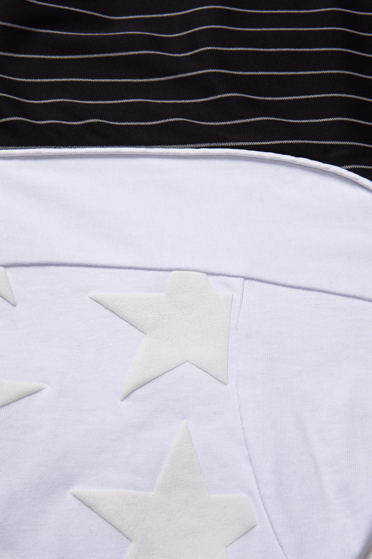 T-SHIRT 2 B // BLACK WHITE