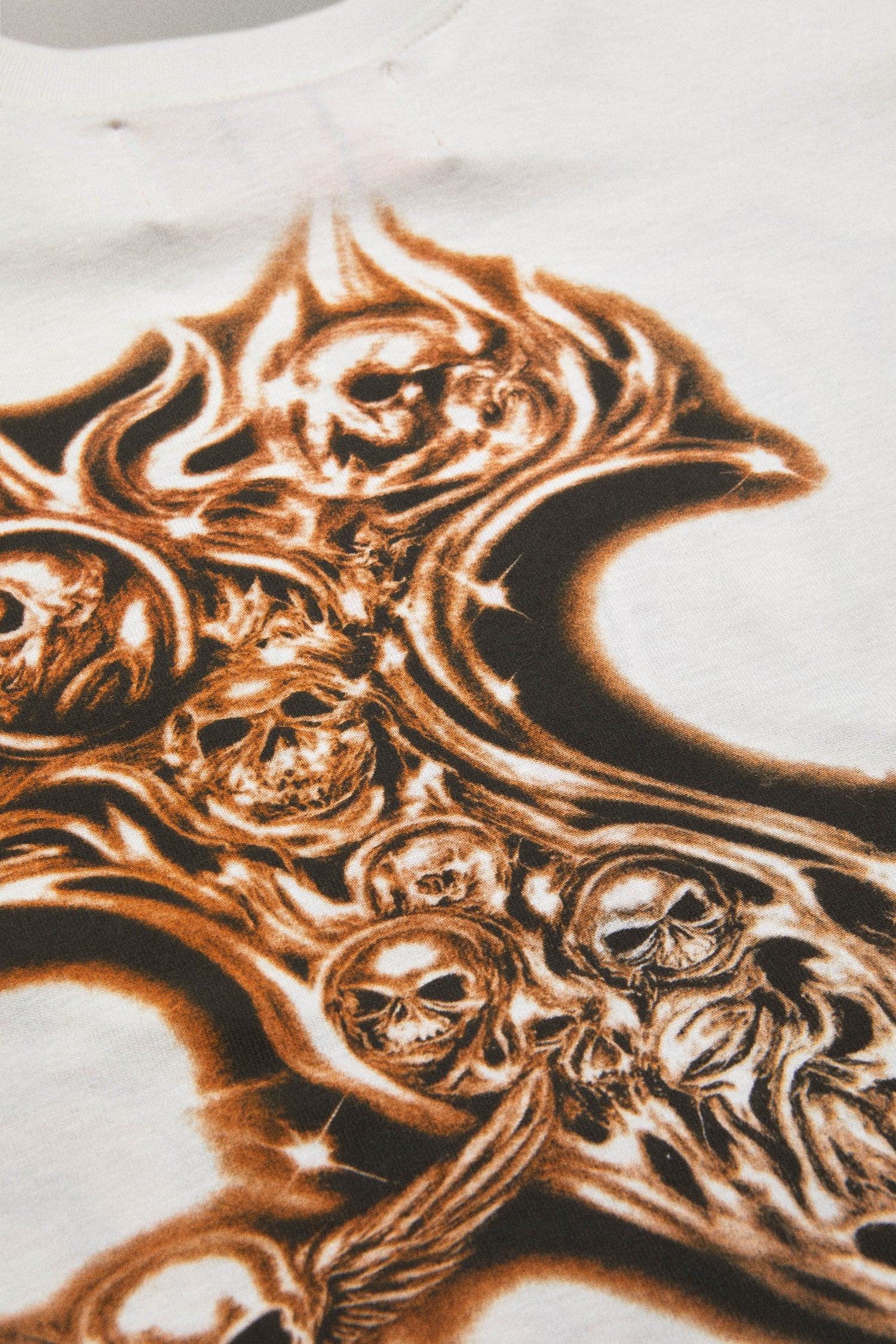 THE BOY - NOBODY LIKE US // WHITE