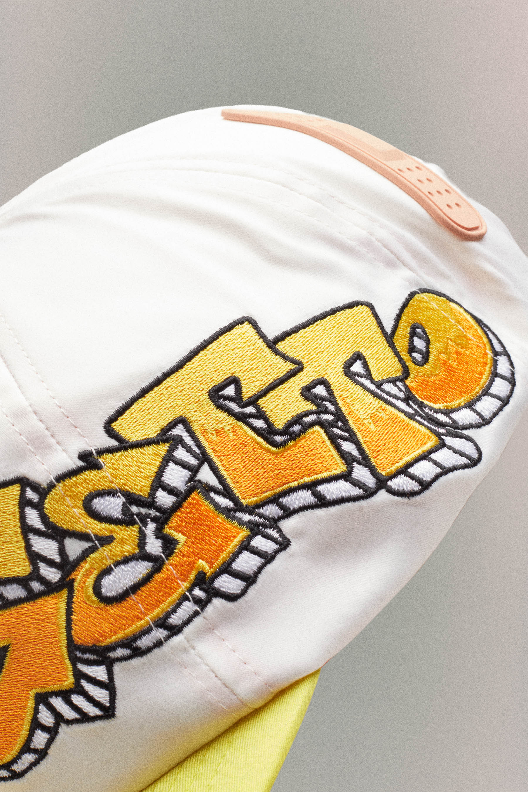 PROGETTO HAT // WHITE & YELLOW – PDF CHANNEL