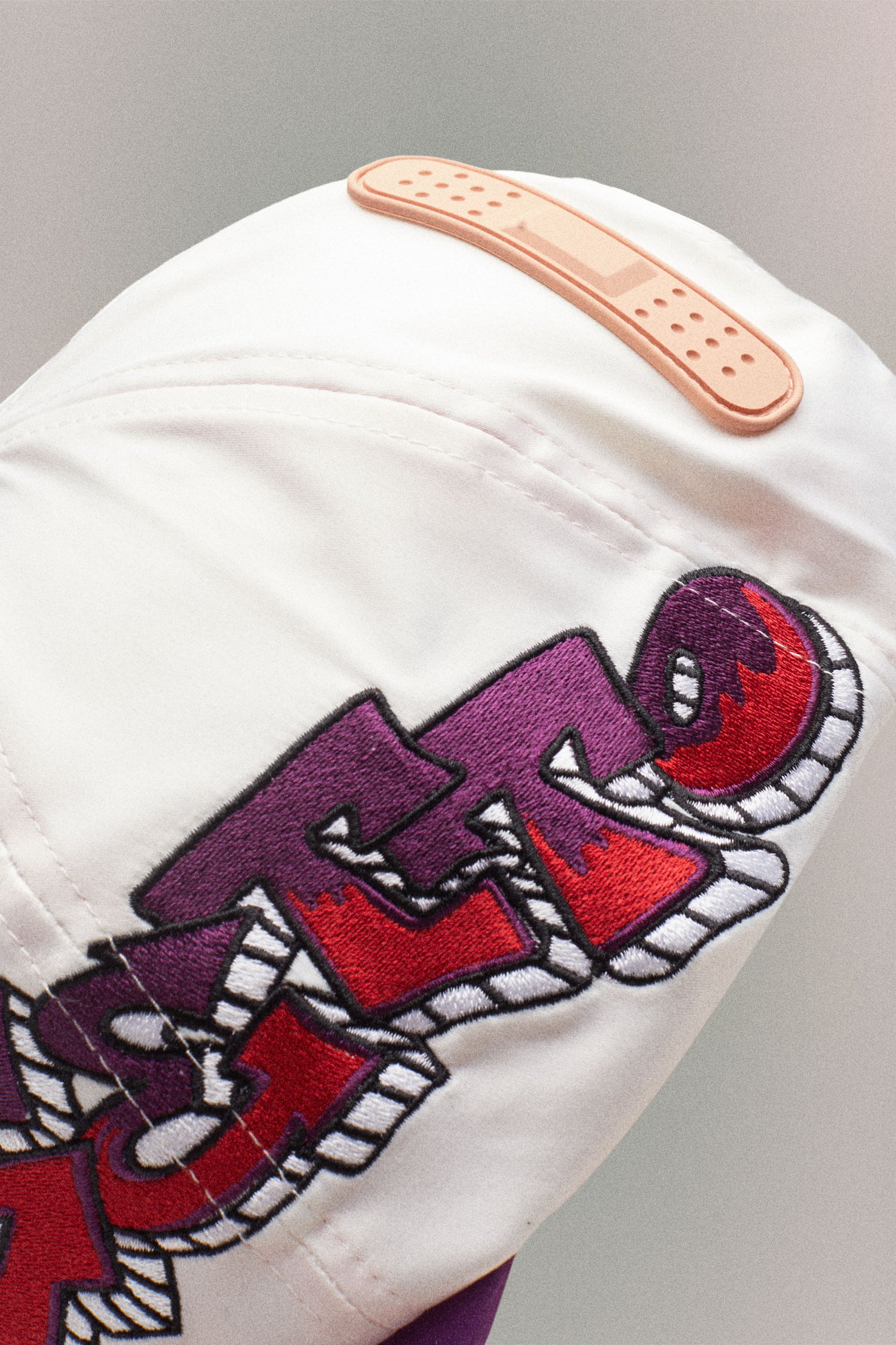 PROGETTO HAT // WHITE & PURPLE