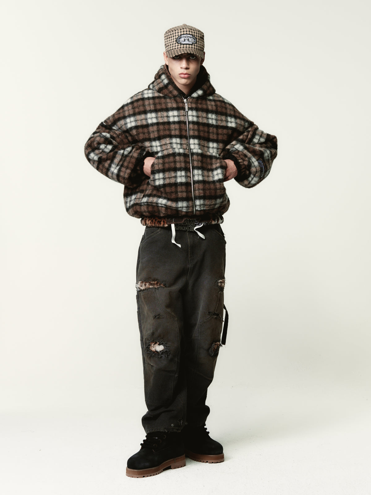 FORTE ZIP UP HOODIE // BROWN TARTAN