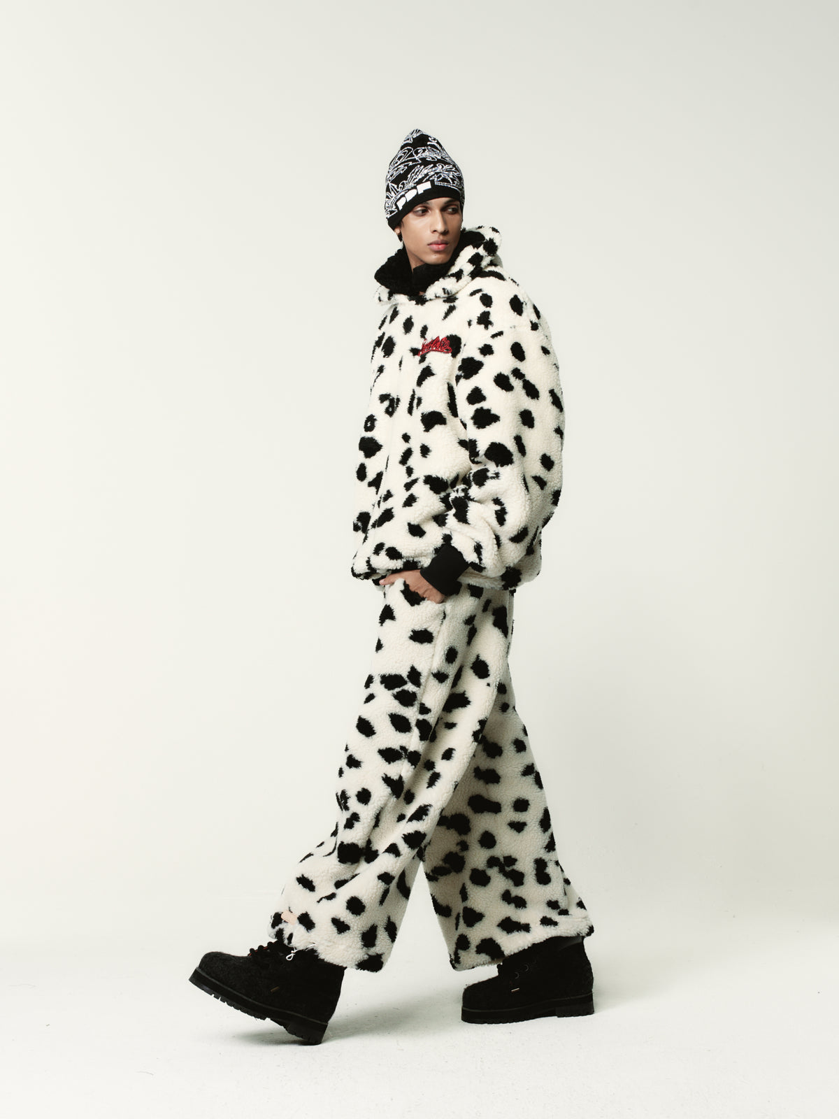TEMERARIO FLEECE // BLACK & WHITE